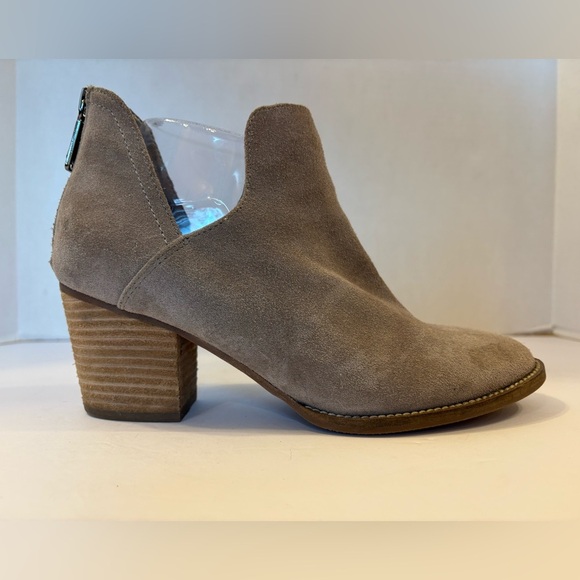 Blondo tan suede waterproof booties ankle boots size 9 M - Picture 3 of 11